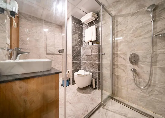 Exclusive Mogons מלון