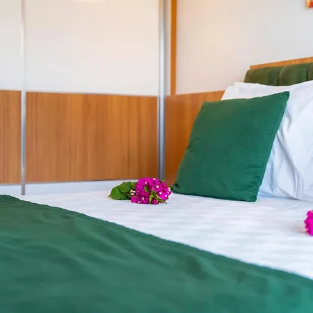 酒店 Exclusive Mogons